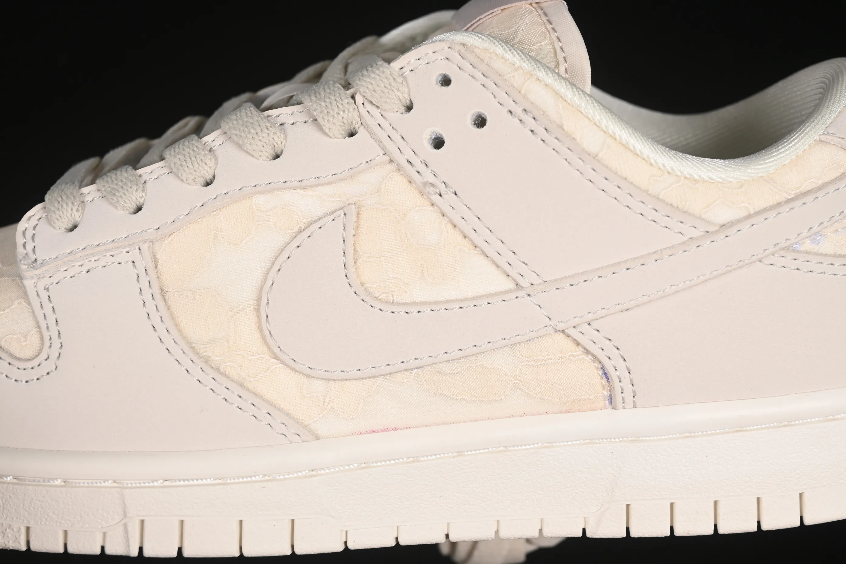 All Categories Nk SB Dunk Series Nk SB Dunk Low Low-top sneakers Nike SB Dunk Low "Light Orewood Brown" Hidden girl low-top casual sneakers HJ5870-100